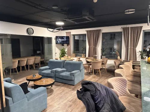 Chors Like a Hotel - Hostel Public Areas Photos
