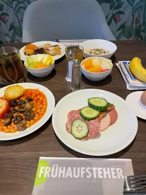 Crowne Plaza Berlin City Centre Mahlzeiten Photos