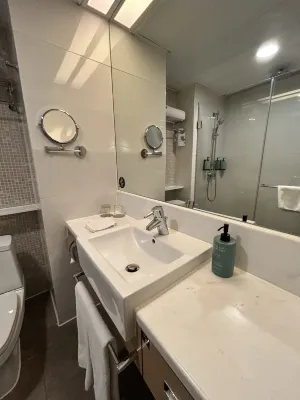 Novotel Century Hong Kong Kamar Photos