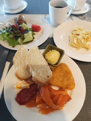 Hilton Samarkand Regency Dining Photos