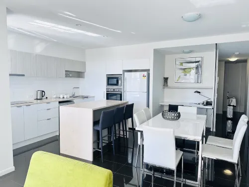 Oaks Brisbane Woolloongabba Suites Photos