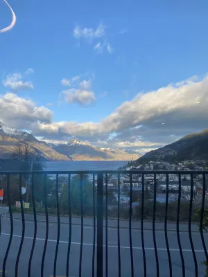 Queenstown House Bed & Breakfast and Apartments Circondario Photos