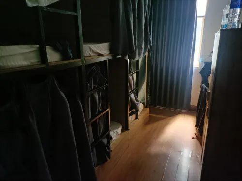 사이공 허브 호스텔 앤 바 객실 Photos