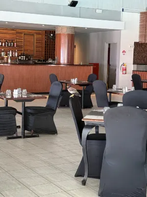 DoubleTree by Hilton Fiji - Sonaisali Island Dining Photos