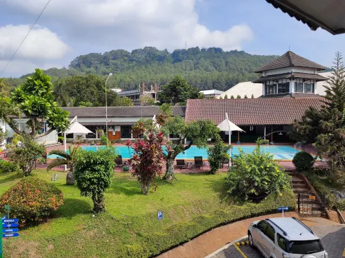 Front One Resort Magelang Relaksasi & Rekreasi Photos