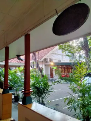 Hotel Dana Solo Photos
