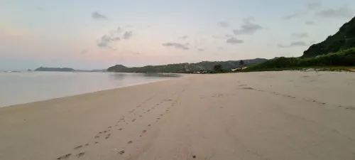 Amber Lombok Beach Resort À proximité de l'hôtel Photos