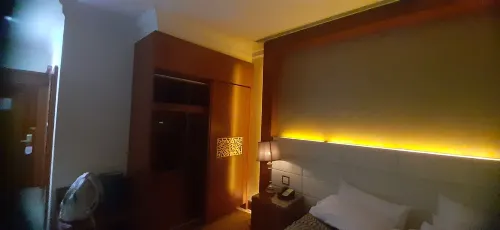 Grand Excelsior Hotel Al Barsha Номера Photos