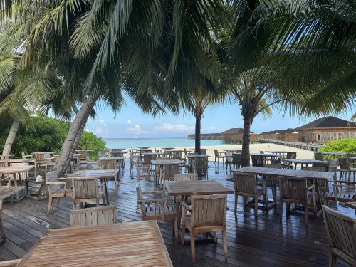 Vilamendhoo Island Resort & Spa Photos