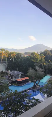 Harris Hotel & Conventions Malang Photos