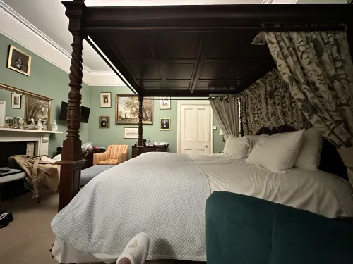 Grosvenor Villa Rooms Photos