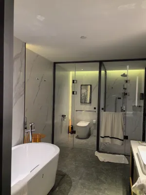 Hampton by Hilton Jiaxing Canal Rooms Photos
