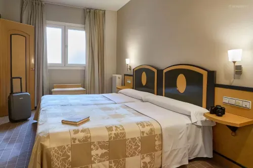 Gran Hotel Barcino Camere Photos