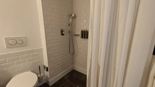 Louis Hotel Zimmer Photos