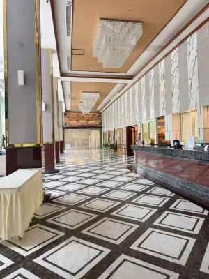 藝龍飯店（芭達雅中天海灘店） 公共區域 Photos