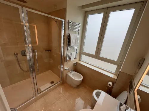 UNA HOTELS Century Milano Camere Photos