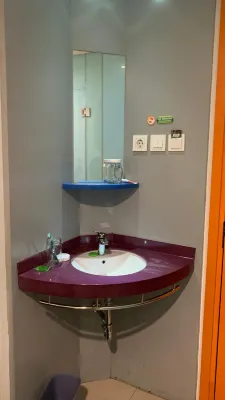 POP! Hotel Kelapa Gading Jakarta Kamar Photos