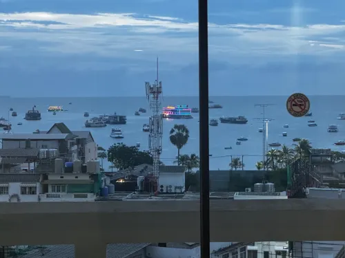 Welcome Plaza Hotel Pattaya Рядом с отелем Photos