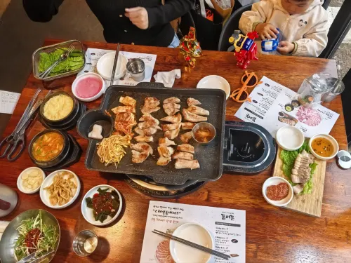 호텔 휘슬락 제주 식사 Photos