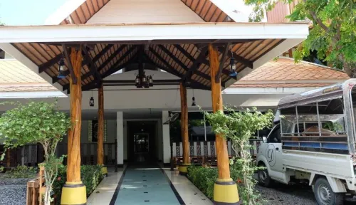Deeden Pattaya Resort Exterior Photos