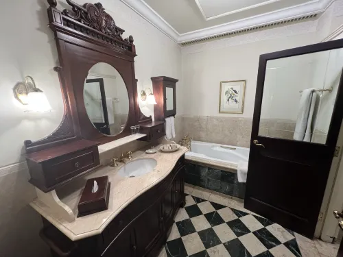 Hotel Majapahit Surabaya - MGallery Kamar Photos