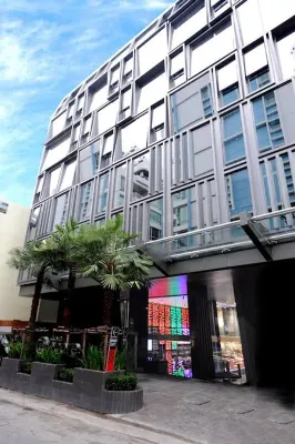 Galleria Sukhumvit 10 Bangkok by Compass Hospitality Esterni Photos