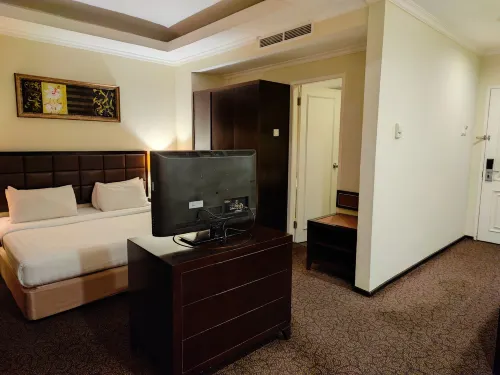 Harmoni One Convention Hotel and Service Apartments Kamar Photos
