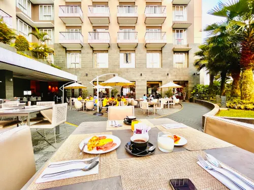 Grand Mercure Bandung Setiabudi Makanan Photos