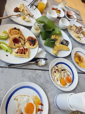 Marina Gallery Resort-Kacha-Kalim Bay Dining Photos