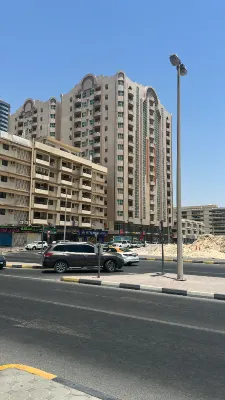 شقق أداجيو بريميوم دبي البرشاء بالقرب من الفندق Photos