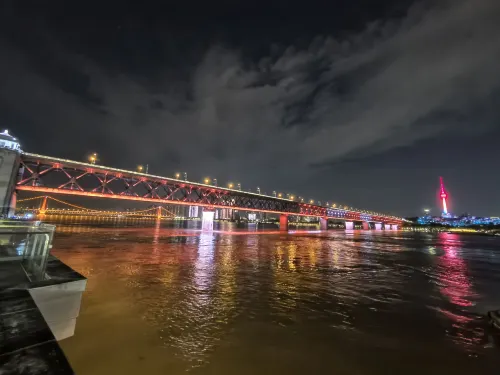 아투어X 호텔 우한 우창역 동광장 호텔 주변 Photos