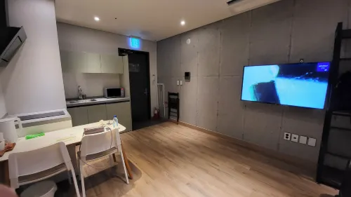 라코지스테이서울 Photos