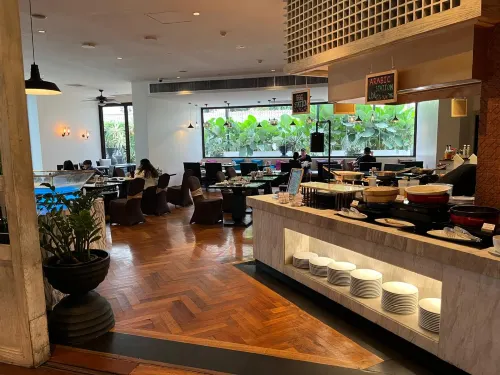 Mövenpick Hotel Sukhumvit 15 Bangkok Makanan Photos