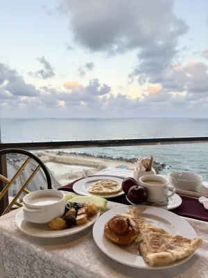 Romance Alexandria Hotel Restauration Photos