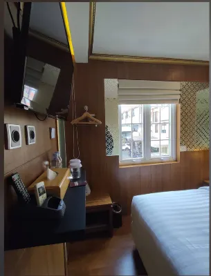 Petit Boutique Hotel Solo Номера Photos