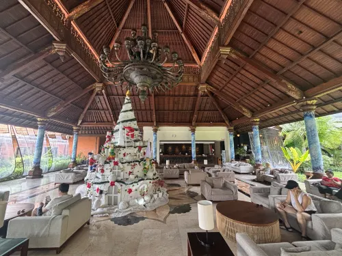 Prime Plaza Hotel Sanur – Bali Restauration Photos