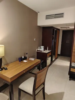 Hotel Santika Premiere Semarang Chambres Photos