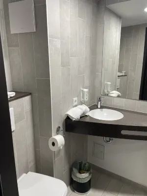 B&B Hotel Villingen-Schwenningen Zimmer Photos