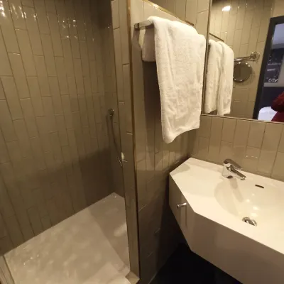 Hotel Cult Frankfurt City Kamar Photos