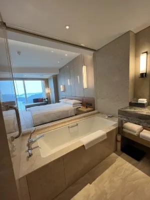 Hyatt Regency Shenzhen Yantian Rooms Photos