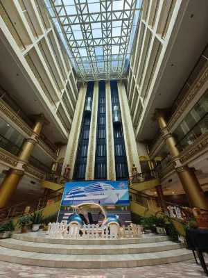 Pacific Palace Hotel Area Publik Photos