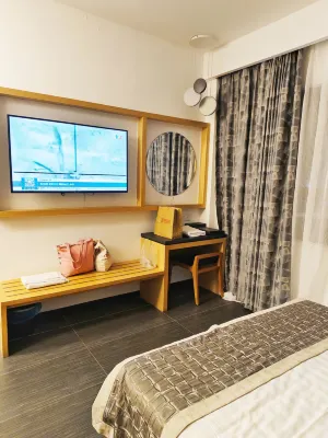 Tsr Seafront Hotel Rooms Photos