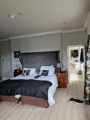 Cbh Waterton Park Hotel and Spa Rooms Photos