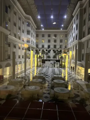 Oriental Jianguo Hotel Photos