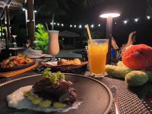 Lomani Island Resort & Spa Dining Photos