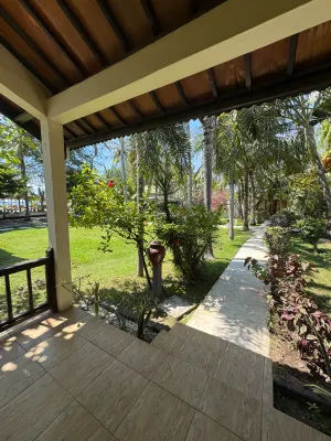 Grandmas Plus Hotel Legian Photos