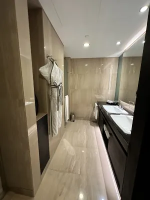 Sofitel Abu Dhabi Corniche Kamar Photos
