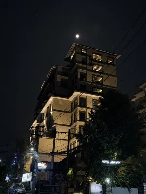 Hotel Sarowar Exterior Photos