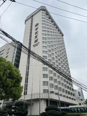 Baolong Hotel Exterior Photos