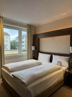 Flemings Hotel Frankfurt Main-Riverside Rooms Photos